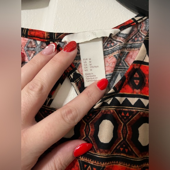 Printed Fit & Flare Mini Dress with Back Cutout | Size:M | H&M - Picture 4 of 5